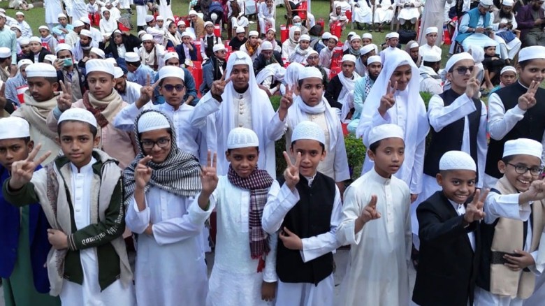 খুবিতে উৎপাদিত দেশীয় মাছের পোনা অবমুক্ত
